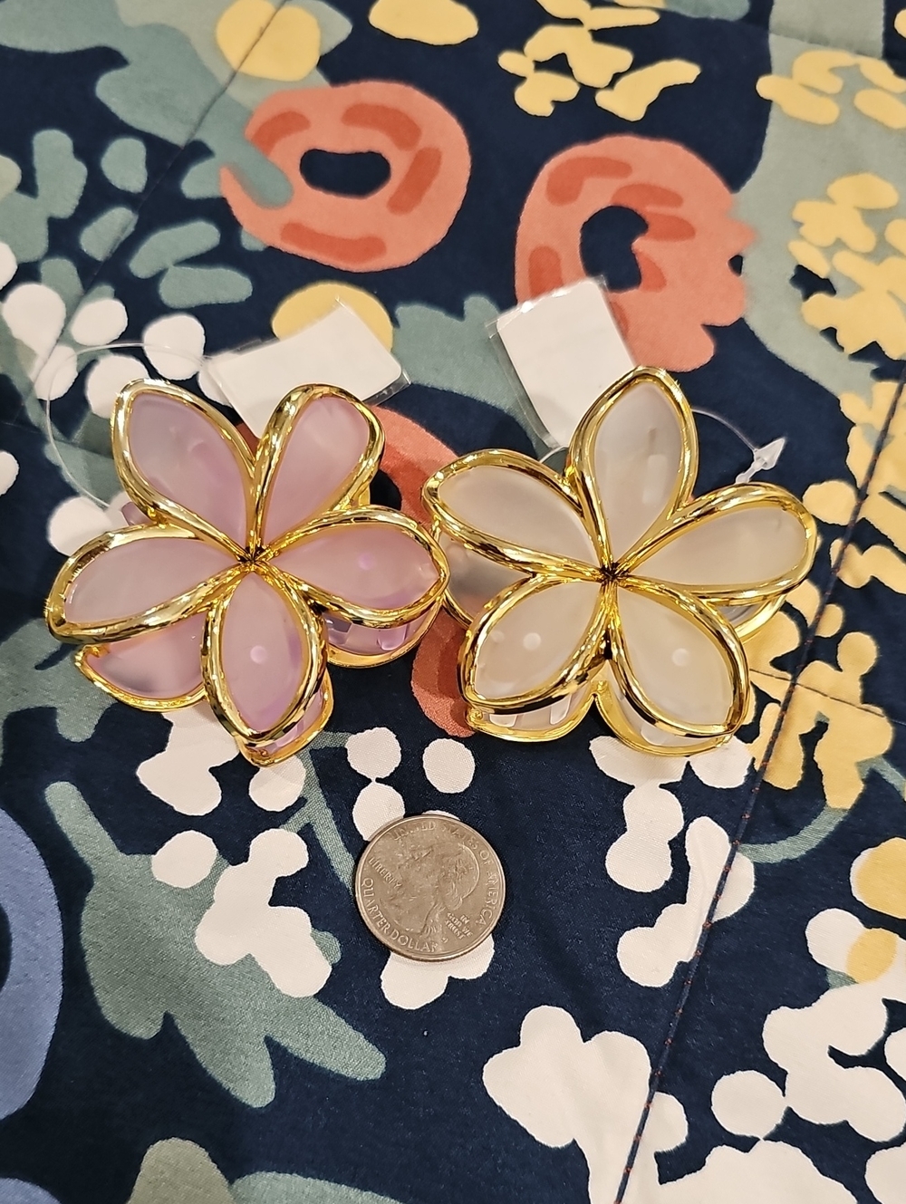 Gold-Edged Floral Hair Accessories Set in Pink and Cream